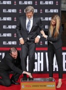 Джефф Бриджес (Jeff Bridges) Attends his own hand and footprints ceremony at TCL Chinese Theater in Los Angeles, 06.01.2017 (189xHQ) 8af7a6525979420