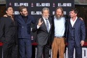 Джефф Бриджес (Jeff Bridges) Attends his own hand and footprints ceremony at TCL Chinese Theater in Los Angeles, 06.01.2017 (189xHQ) Bd8f8b525979697