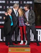 Джефф Бриджес (Jeff Bridges) Attends his own hand and footprints ceremony at TCL Chinese Theater in Los Angeles, 06.01.2017 (189xHQ) E90d44525979610