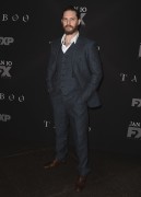 Том Харди (Tom Hardy) 'Taboo' premiere at DGA Theater in Los Angeles, 09.01.2017 (96xHQ) 2a348b525984214