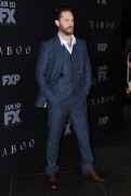 Том Харди (Tom Hardy) 'Taboo' premiere at DGA Theater in Los Angeles, 09.01.2017 (96xHQ) 5cd813525984469