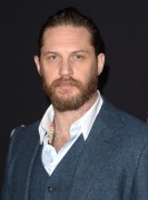 Том Харди (Tom Hardy) 'Taboo' premiere at DGA Theater in Los Angeles, 09.01.2017 (96xHQ) A19c35525983701