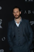 Том Харди (Tom Hardy) 'Taboo' premiere at DGA Theater in Los Angeles, 09.01.2017 (96xHQ) A44f41525983869