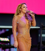 Мэрайя Кэри (Mariah Carey) New Year's Eve Celebration in New York, 31.12.2016 (161xHQ) Ce2dca526034981