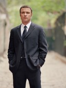 Лив Шрайбер (Liev Schreiber) Christopher Kolk Photoshoot 2003 (4xHQ) 9a7bac526408977