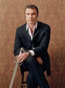 Лив Шрайбер (Liev Schreiber) Christopher Kolk Photoshoot 2003 (4xHQ) Ec7cc3526409023