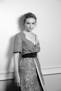 Элеонор Томлинсон (Eleanor Tomlinson)  Esquire Summer Party Portaits, London 2013 (4xHQ) 0fdc14526495872