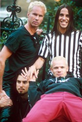 Red Hot Chili Peppers  - Страница 2 8b1afa526507235