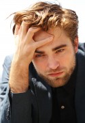 Роберт Паттинсон (Robert Pattinson) промо фотосессия 'Breaking Dawn - Part 2' в Сидней, 22.10.12 (62xHQ) 55686f526929711