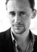 Том Хиддлстон (Tom Hiddleston) фото Matt Sayles, 2012 (9хHQ) 0662b1526931076