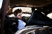 Роберт Паттинсон (Robert Pattinson) фото для журнала L'Uomo Vogue, фотограф Caitlin Cronenberg, 2012 - 9xHQ, MQ 620702526930816