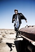 Роберт Паттинсон (Robert Pattinson) фото для журнала L'Uomo Vogue, фотограф Caitlin Cronenberg, 2012 - 9xHQ, MQ A7f2ec526930812
