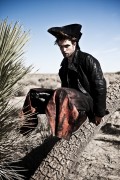 Роберт Паттинсон (Robert Pattinson) фото для журнала L'Uomo Vogue, фотограф Caitlin Cronenberg, 2012 - 9xHQ, MQ B0eac2526930788