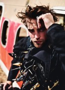 Роберт Паттинсон (Robert Pattinson) фото для журнала L'Uomo Vogue, фотограф Caitlin Cronenberg, 2012 - 9xHQ, MQ B42fa1526930777