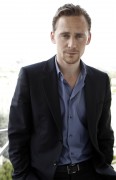 Том Хиддлстон (Tom Hiddleston) фото Matt Sayles, 2012 (9хHQ) De5682526931135