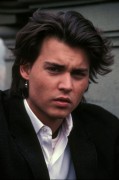 Джонни Депп (Johnny Depp) фотограф Chris Helcermanas-Benge, 1987 (13xHQ) C13fa2527509074