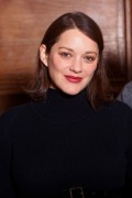 Марион Котийяр (Marion Cotillard) 'Rock'n Roll' press conference in Lille, France, 04.01.2017 - 8xHQ 369b38527864546