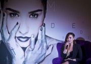 Деми Ловато (Demi Lovato) Press conference promoting 'Demi' & Neon Lights Tour in Mexico City on 2014-05-16 (6xHQ) 751e14527864998