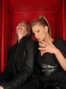 Джейн Линч, Хизер Моррис (Jane Lynch, Heather Morris) pose in the photo booth at Fox's GLEE Spring Premiere Soirée held at Bar Marmont on April 12, 2010 in Los Angeles, California (5xHQ) Ab05fb527899007