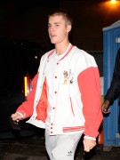 Justin steps out for dinner at Mastro's Steakhouse in Beverly Hills, January 23, 2017