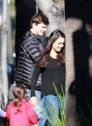 Mila Kunis and Ashton Kutcher arriving to breakfast with family in Beverly Hills, California on January 29, 2017