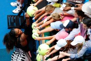 Серена Уильямс (Serena Williams) Australian Open 1st Round (Melbourne, 17.01.2017) (163xHQ) 38937c530455767