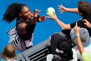 Серена Уильямс (Serena Williams) Australian Open 1st Round (Melbourne, 17.01.2017) (163xHQ) 8cf37d530455732
