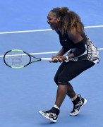 Серена Уильямс (Serena Williams) Australian Open 4st Round (Melbourne, 23.01.2017) (235xHQ) D575e5530465152