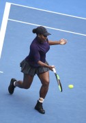 Серена Уильямс (Serena Williams) practice session ahead of the 2017 Australian Open at Melbourne Park (Melbourne, 15.01.2017) (68xHQ) 52c3a0530476468