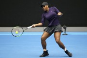 Серена Уильямс (Serena Williams) practice session ahead of the 2017 Australian Open at Melbourne Park (Melbourne, 15.01.2017) (68xHQ) 6c2d18530476002