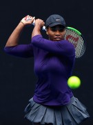 Серена Уильямс (Serena Williams) practice session ahead of the 2017 Australian Open at Melbourne Park (Melbourne, 15.01.2017) (68xHQ) 980e42530476635