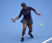 Серена Уильямс (Serena Williams) practice session ahead of the 2017 Australian Open at Melbourne Park (Melbourne, 15.01.2017) (68xHQ) Cbe5ba530476445