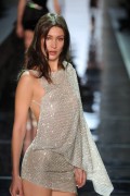 Белла Хадид (Bella Hadid) Alexandre Vauthier Spring 2017 Couture (64xHQ) 0dfc87530809941