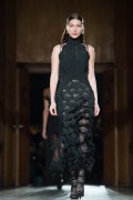 Белла Хадид (Bella Hadid) Givency Fall 2017 Menswear (43xHQ) 553676530812856