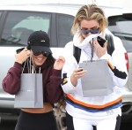 Kourtney & Khloe Kardashian spotted hanging out together in Calabasas February 5-2017 x38