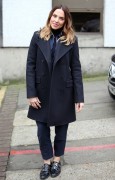 Мелани Чисхолм (Melanie Chisholm) Outside ITV Studios in London, 25.01.2017 - 29xHQ 2bedd2531232064