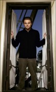 Леонардо ДиКаприо (Leonardo DiCaprio) Kevork Djansezian Photoshoot 2004 - 2xHQ  Ab401e535779695