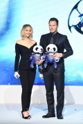 Крис Пратт, Дженнифер Лоуренс (Chris Pratt, Jennifer Lawrence) 'Passengers' Press Conference in Beijing, 17.12.2016 (101xHQ) 276920536489971