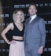 Крис Пратт, Дженнифер Лоуренс (Chris Pratt, Jennifer Lawrence) Passengers Photocall & Press Conference at CGV Theater (Seoul, 16.12.2016) (68xHQ) 2aaa07536487018