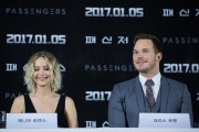 Крис Пратт, Дженнифер Лоуренс (Chris Pratt, Jennifer Lawrence) Passengers Photocall & Press Conference at CGV Theater (Seoul, 16.12.2016) (68xHQ) 2cc9f5536485990