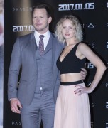 Крис Пратт, Дженнифер Лоуренс (Chris Pratt, Jennifer Lawrence) Passengers Photocall & Press Conference at CGV Theater (Seoul, 16.12.2016) (68xHQ) 2dcf3b536487132