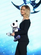 Крис Пратт, Дженнифер Лоуренс (Chris Pratt, Jennifer Lawrence) 'Passengers' Press Conference in Beijing, 17.12.2016 (101xHQ) 4d2afb536489145