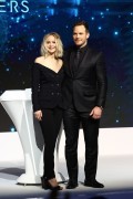 Крис Пратт, Дженнифер Лоуренс (Chris Pratt, Jennifer Lawrence) 'Passengers' Press Conference in Beijing, 17.12.2016 (101xHQ) 6532fd536489260