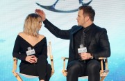 Крис Пратт, Дженнифер Лоуренс (Chris Pratt, Jennifer Lawrence) 'Passengers' Press Conference in Beijing, 17.12.2016 (101xHQ) 6add30536488052