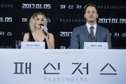 Крис Пратт, Дженнифер Лоуренс (Chris Pratt, Jennifer Lawrence) Passengers Photocall & Press Conference at CGV Theater (Seoul, 16.12.2016) (68xHQ) A82eec536485899