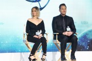 Крис Пратт, Дженнифер Лоуренс (Chris Pratt, Jennifer Lawrence) 'Passengers' Press Conference in Beijing, 17.12.2016 (101xHQ) C5a2cc536488393