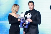 Крис Пратт, Дженнифер Лоуренс (Chris Pratt, Jennifer Lawrence) 'Passengers' Press Conference in Beijing, 17.12.2016 (101xHQ) C9c7ae536489823