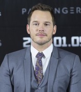 Крис Пратт, Дженнифер Лоуренс (Chris Pratt, Jennifer Lawrence) Passengers Photocall & Press Conference at CGV Theater (Seoul, 16.12.2016) (68xHQ) D5df04536485584