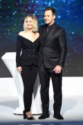 Крис Пратт, Дженнифер Лоуренс (Chris Pratt, Jennifer Lawrence) 'Passengers' Press Conference in Beijing, 17.12.2016 (101xHQ) Dbcdaa536489015