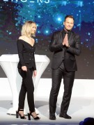 Крис Пратт, Дженнифер Лоуренс (Chris Pratt, Jennifer Lawrence) 'Passengers' Press Conference in Beijing, 17.12.2016 (101xHQ) Ede9e9536489070